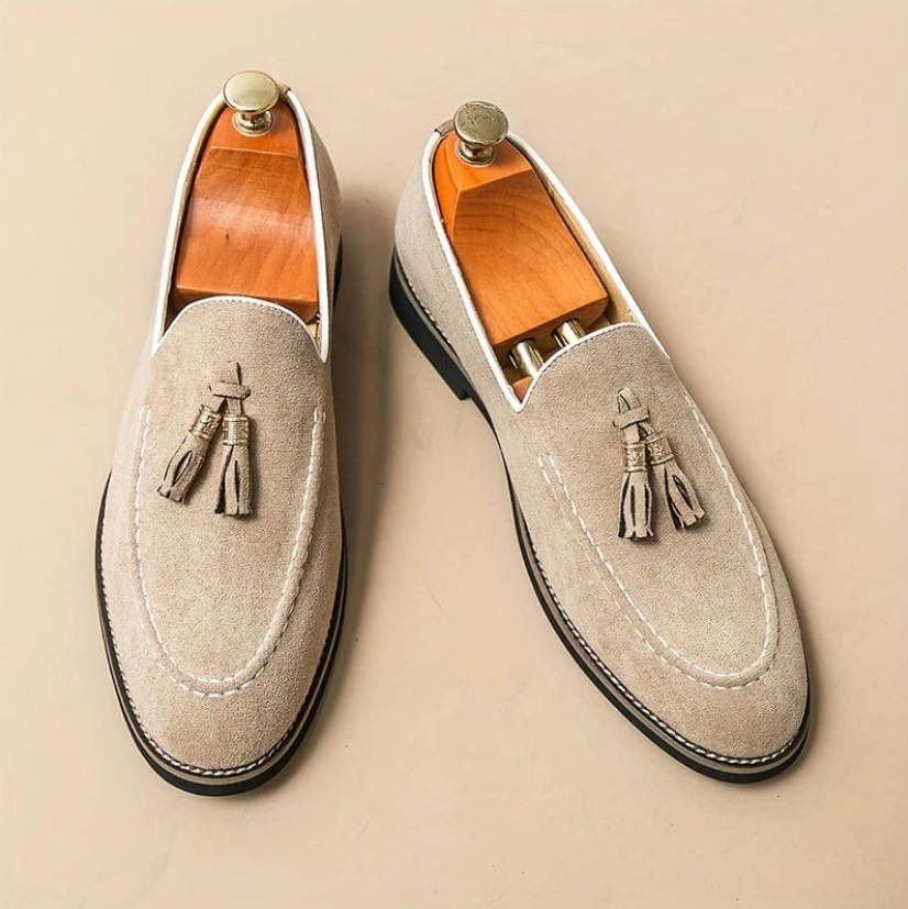 BELLAGIO TASSEL SUEDE LOAFER