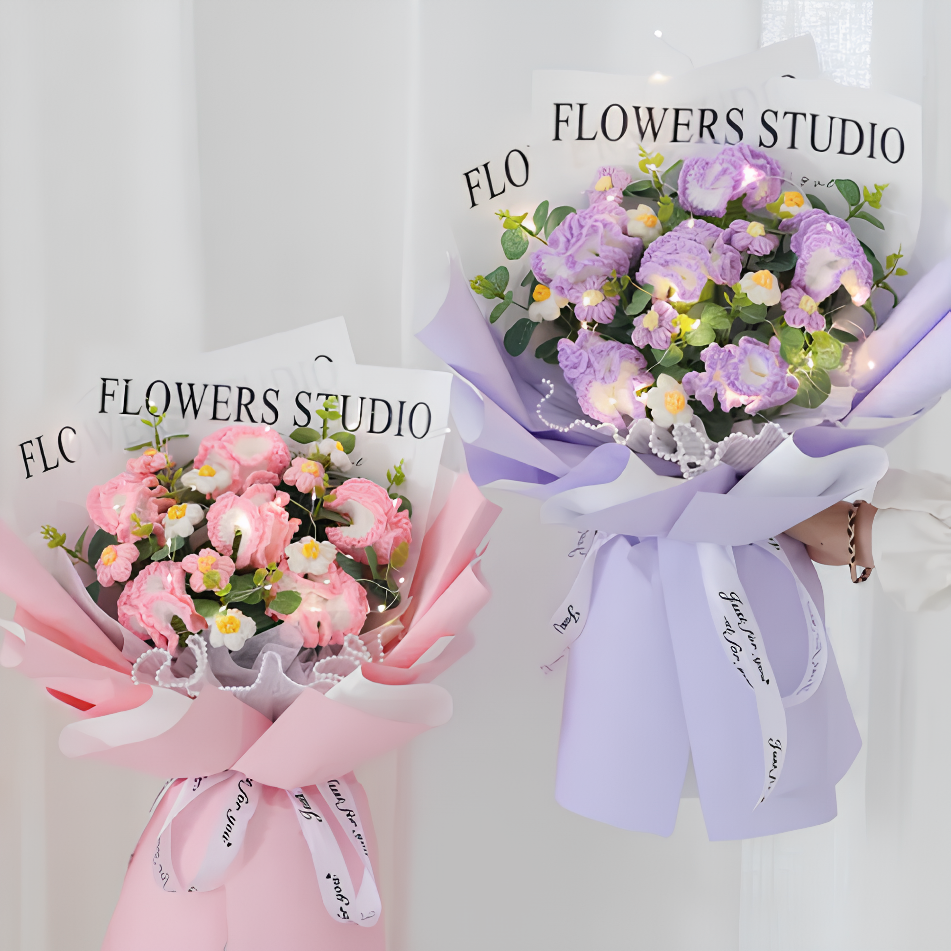 HANDMADE KNITTED FLOWER BOUQUET WITH LED LIGHTS